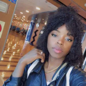 Responsável por limpeza a casa 