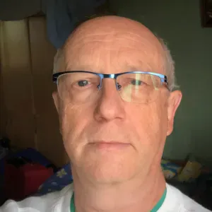 Je recherche une femme de ménage.