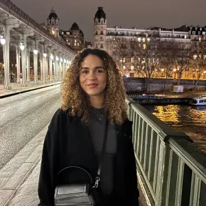 Recherche baby-sitting en journée, en soirée, week-ends