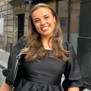 Erfaren babysitter søger job i København