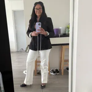 les soins aux personnes âgées sont un bain de lit