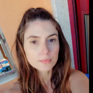 Babysitter com experiência pessoal e profissional! 