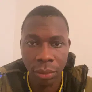 English tutor in Aveiro with a perfect command of English.