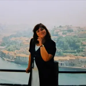 Empregada de limpeza em casas particulares, empresas