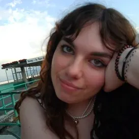 Flexible et habituée des animaux, disponible à Draguignan