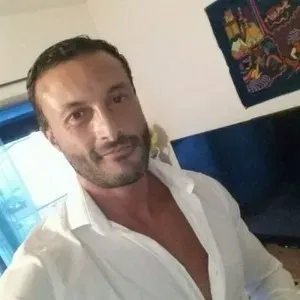 Auxiliaire de vie,  garde malade, accompagnant