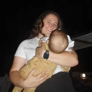 Baby-sitter expérimentée à Reims et environs !