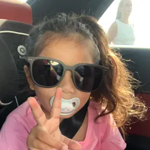 Je recherche une baby-sitter 