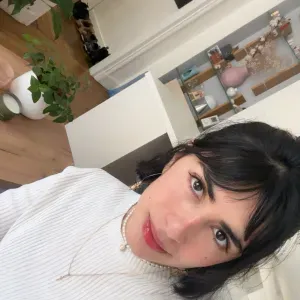 Baby-sitter expérimentée et créative à Paris