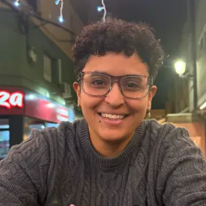 Empleada de limpieza en la Línea de la concepción 