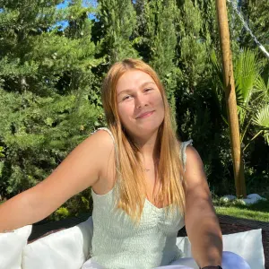 Babysitter em Setúbal disponível