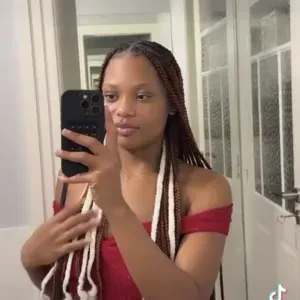  Babysitter Com a experiência própria 