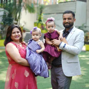 Baby Sitter For Twin Girls