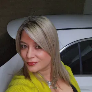 Babysitter disponível  em coimbra