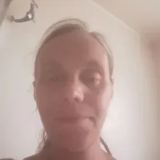 Propose mes services pour ménage, repassage,course,