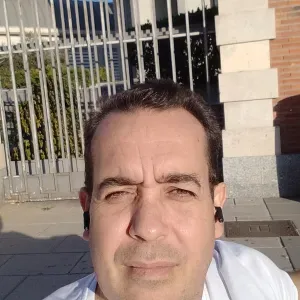 Cuidador de perros Madrid. Bernabeu