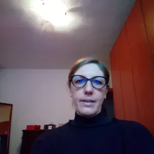 Cerco lavoro per faccende domestiche e stiro