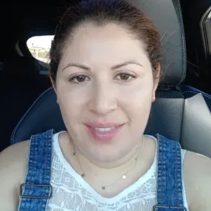 Busco trabajo de niñera