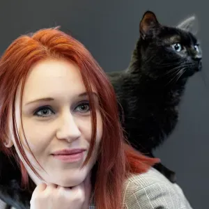 Pet-sitter Gaga des bebete 