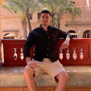 Agent de nettoyage avec 3 ans d'expérience 