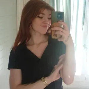 Étudiante aidant au devoirs a Athis-Mons