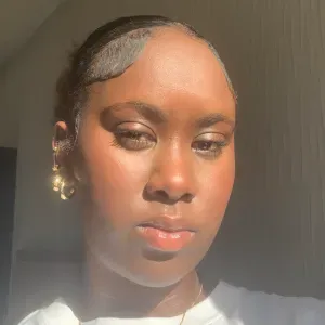 Cuidadora de idosos em Almada e Lisboa