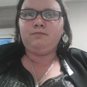 bonjour , je recherche un emploi dans le menages