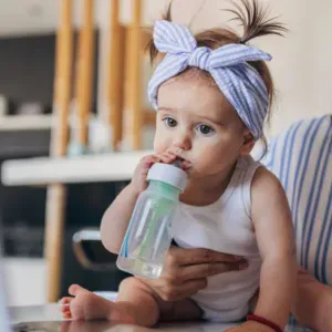 Baby-sitter expérimentée - Disponible soirs & week-ends