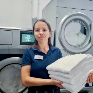 Femme de ménage avec des experience 