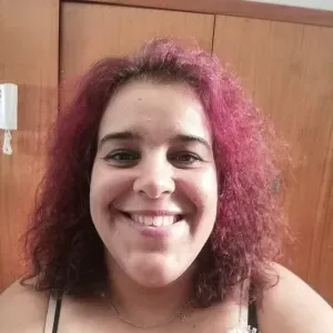 Cuidadora responsável em Famalicão 