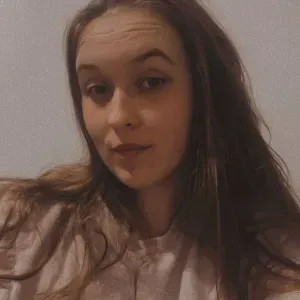 Garde d'animaux et promenade extérieur 