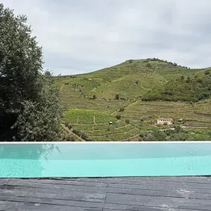 Procura-se empregada de limpeza ocasional