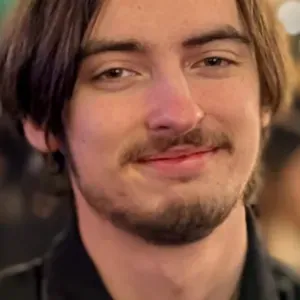 Experienced tutor committed for a job