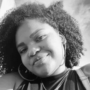 Babysitter com experiência em Montemor o novo 