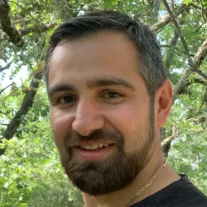 I'm looking for someone to help us with all household tasks