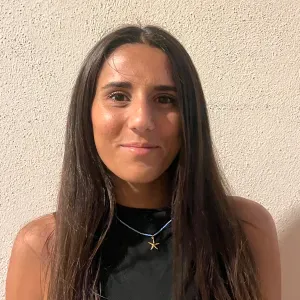 Femme de ménage et expérimenté  