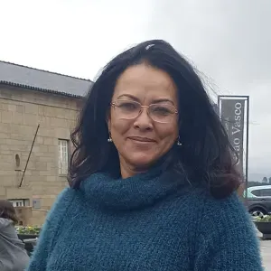 Cuidador compassivo no porto e arredores 