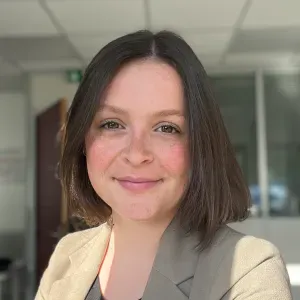Baby-sitter en Vendée disponible les soirs en semaine