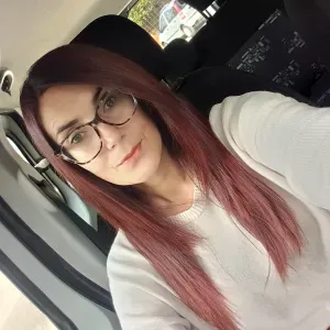 Addetta alle pulizie  a Civitanova