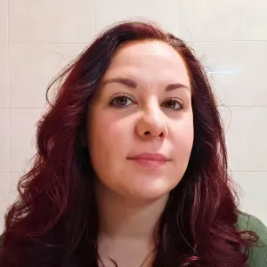 OSS italiana automunita di 33 anni
