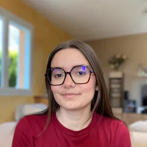 Étudiante en psycho propose garde + aide aux devoirs (69) 