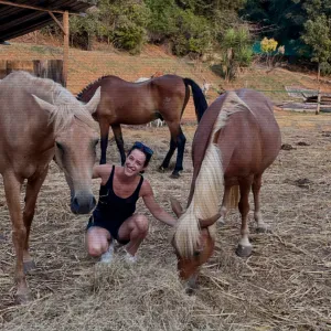 Auxiliar y sociosanitaria, tanto psiquica como fisicamente