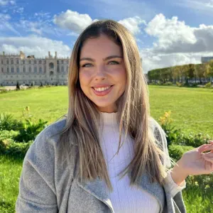 Propose baby-sittings à Monaco