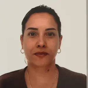 Empregada de limpeza 2 anos de experiencia 