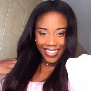 Buongiorno , mi chiamo Omamen e ho 23 anni.