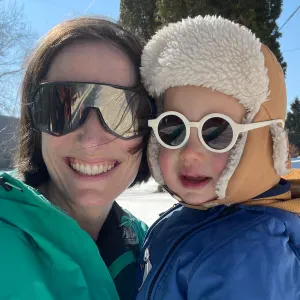 Looking for a babysitter / mother's help 