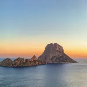 Baby-sitter motivée en île de France !