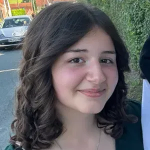 Baby-sitter attentionnée avec expérience à Lourdes 