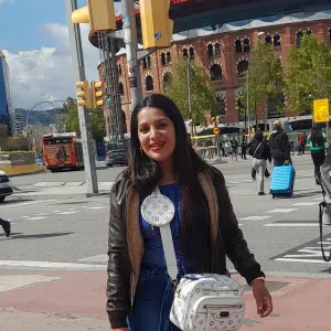 Cuidadora Barcelona en santa coloma de gramenet 