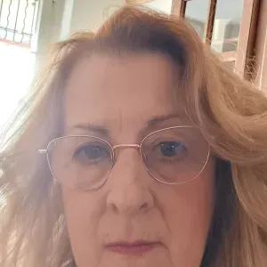 Je recherche une personne qui garderait mon petit chien 